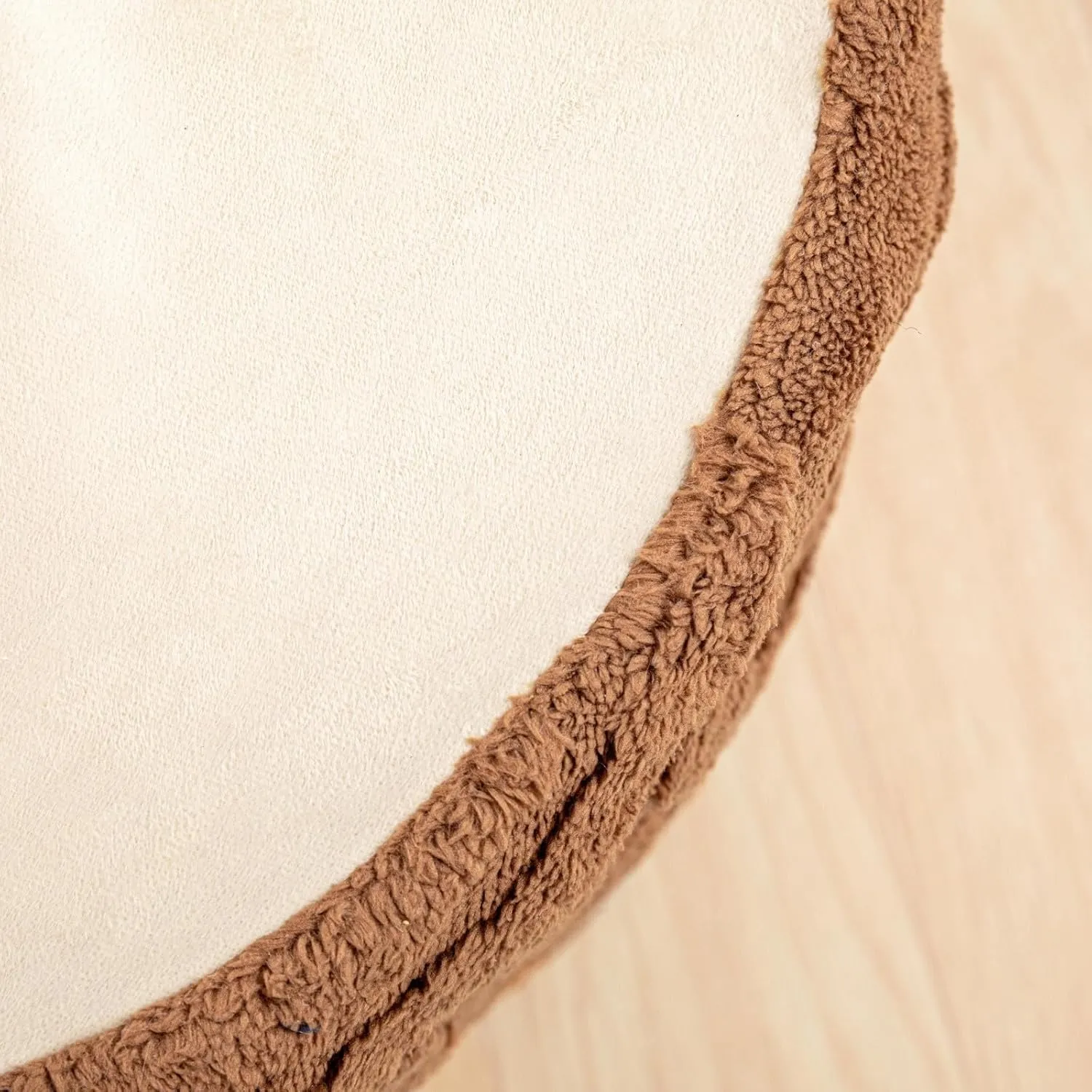 Asuprui Round Ottoman Pouf Ottoman Foot Stool Seat Faux Fur Bean Bag Foot Rest Floor Chair Leg Rest for Living Room, Bedroom or Wedding Gifts 20x20x14 Inches (Coffee)