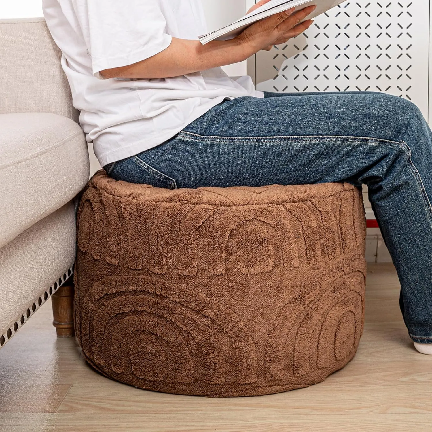 Asuprui Round Ottoman Pouf Ottoman Foot Stool Seat Faux Fur Bean Bag Foot Rest Floor Chair Leg Rest for Living Room, Bedroom or Wedding Gifts 20x20x14 Inches (Coffee)