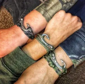Chasing Fin Fish Hook Pendant Bracelet - Cool 30-Inch Military-Grade 550 Paracord Bracelet & Anklet - Adjustable Size, 100% Nylon Nautical & Fishing Accessory - J-Hook Pendant, Pewter - Woodland Camo