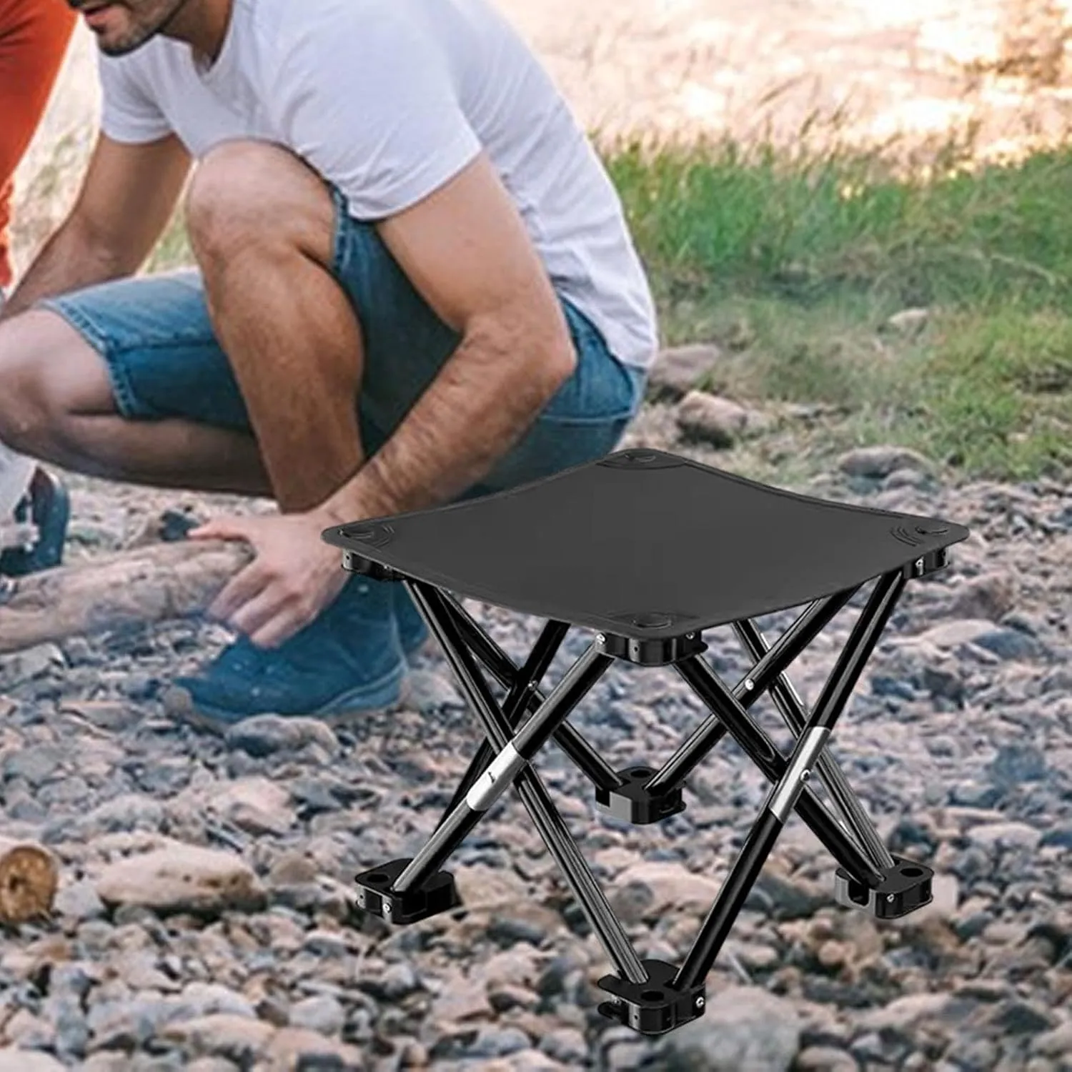 Folding Camping Stool Foot Rest Stool Compact Lightweight with Side Pocket Small Foldable Chair for BBQ Garden Traveling Lawn, Black, 33cmx33cmx32cm