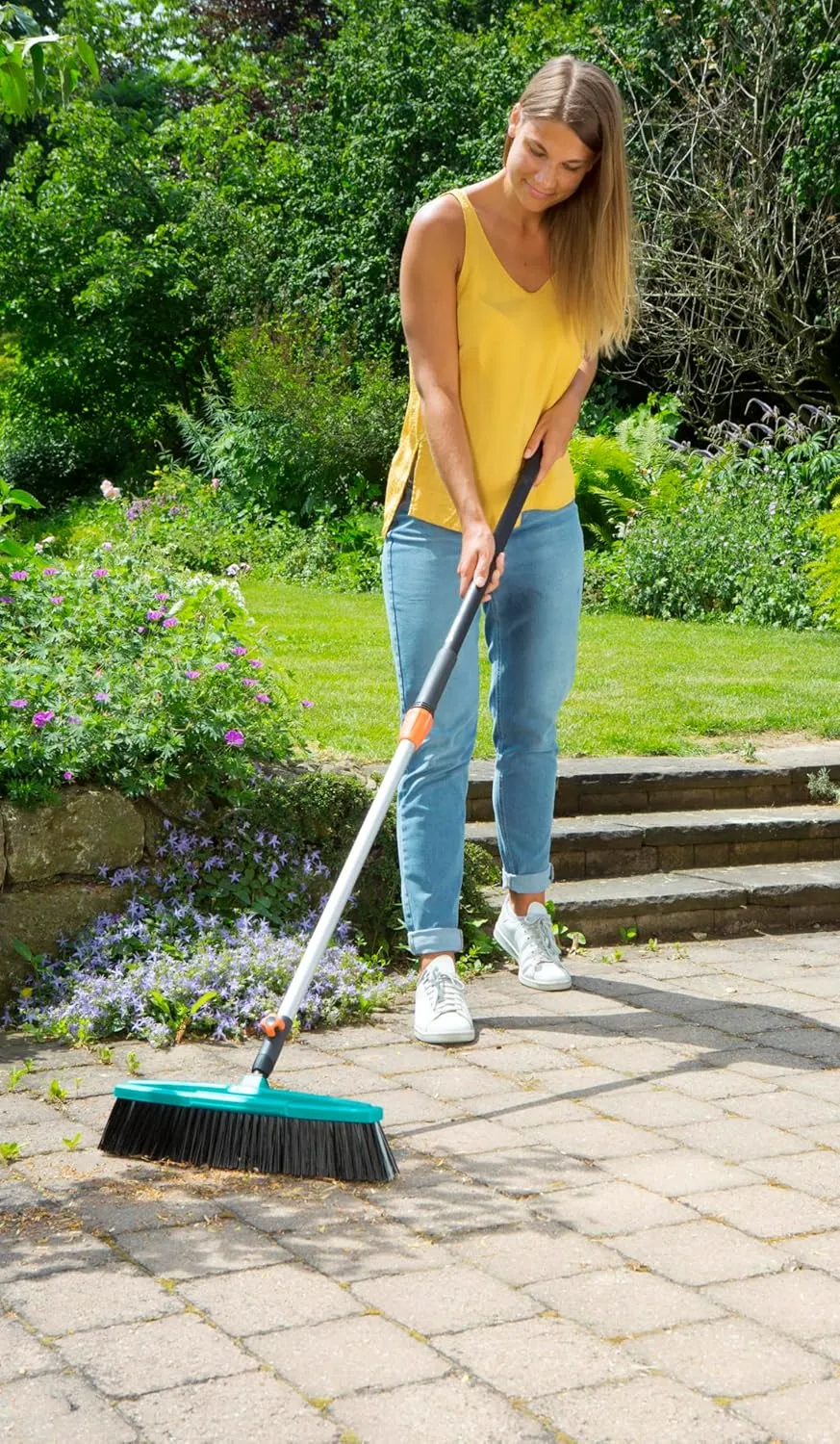 Gardena combisystem Telescopic Handle 90-145 cm: Extension Handle for combisystem Tools, infinitely Adjustable, Wobble-Free Connection (3719-20)