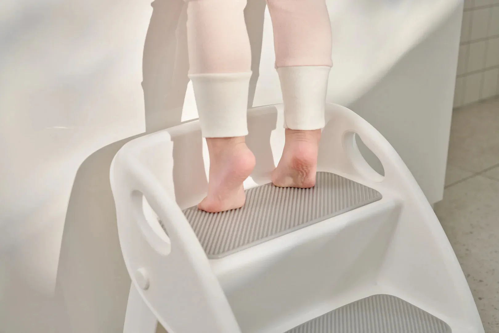 Haenim Toys- IFAM Stepstool foldable for toddler use