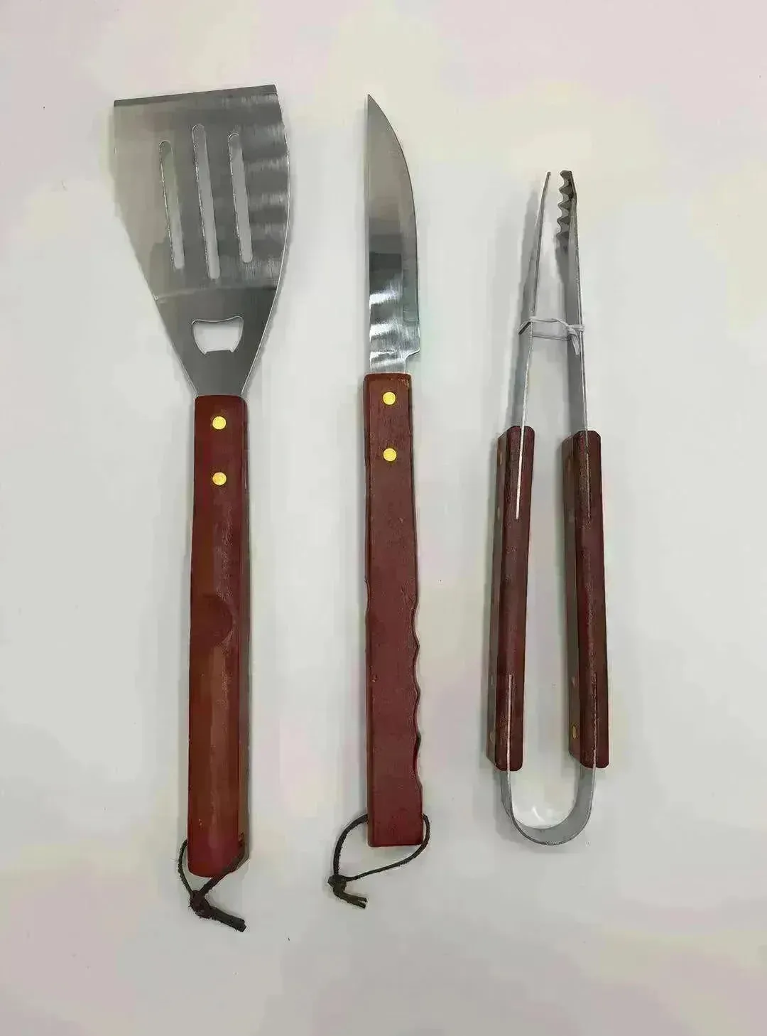 Household barbecue tools for outdoor picnics