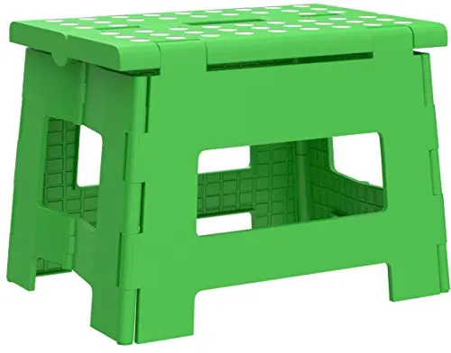 Kikkerland Rhino Easy Fold Step Stool, Short, Green