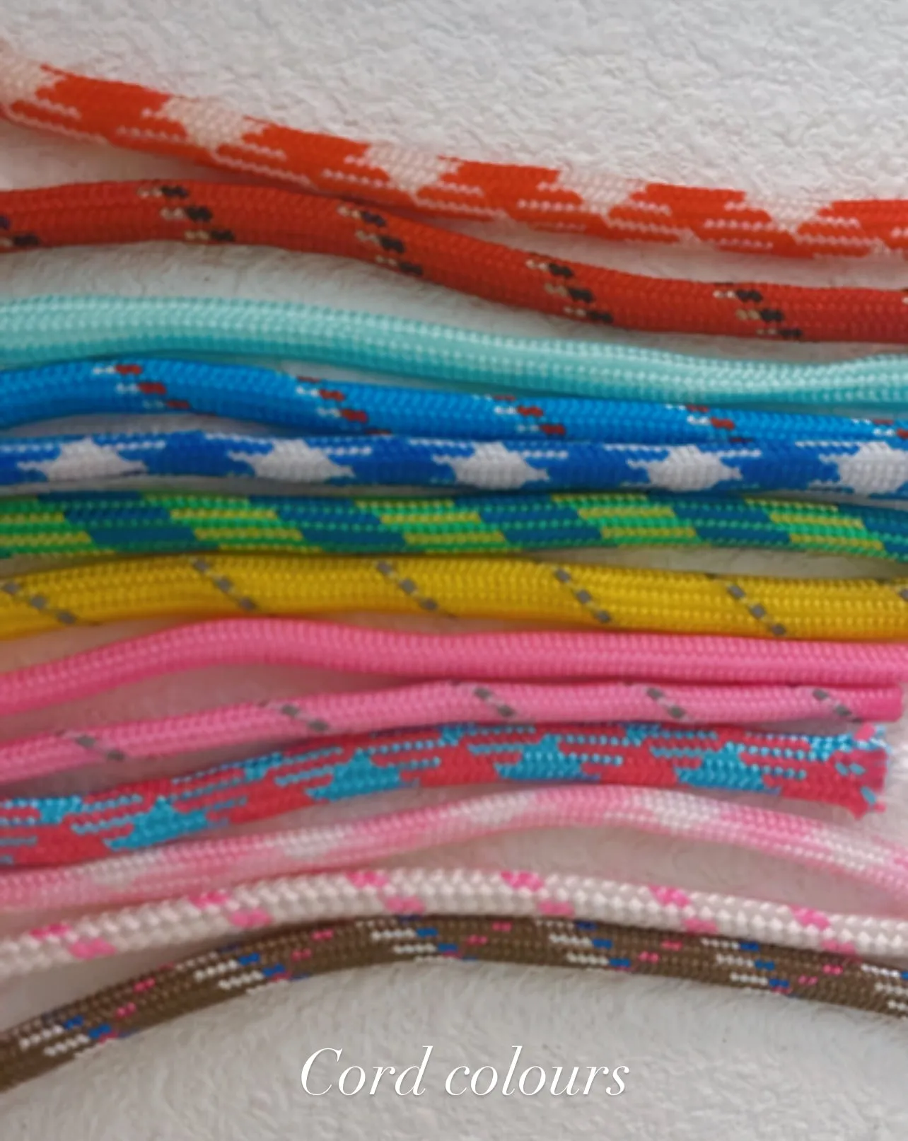 Les Animaux Paracord charm Bracelet