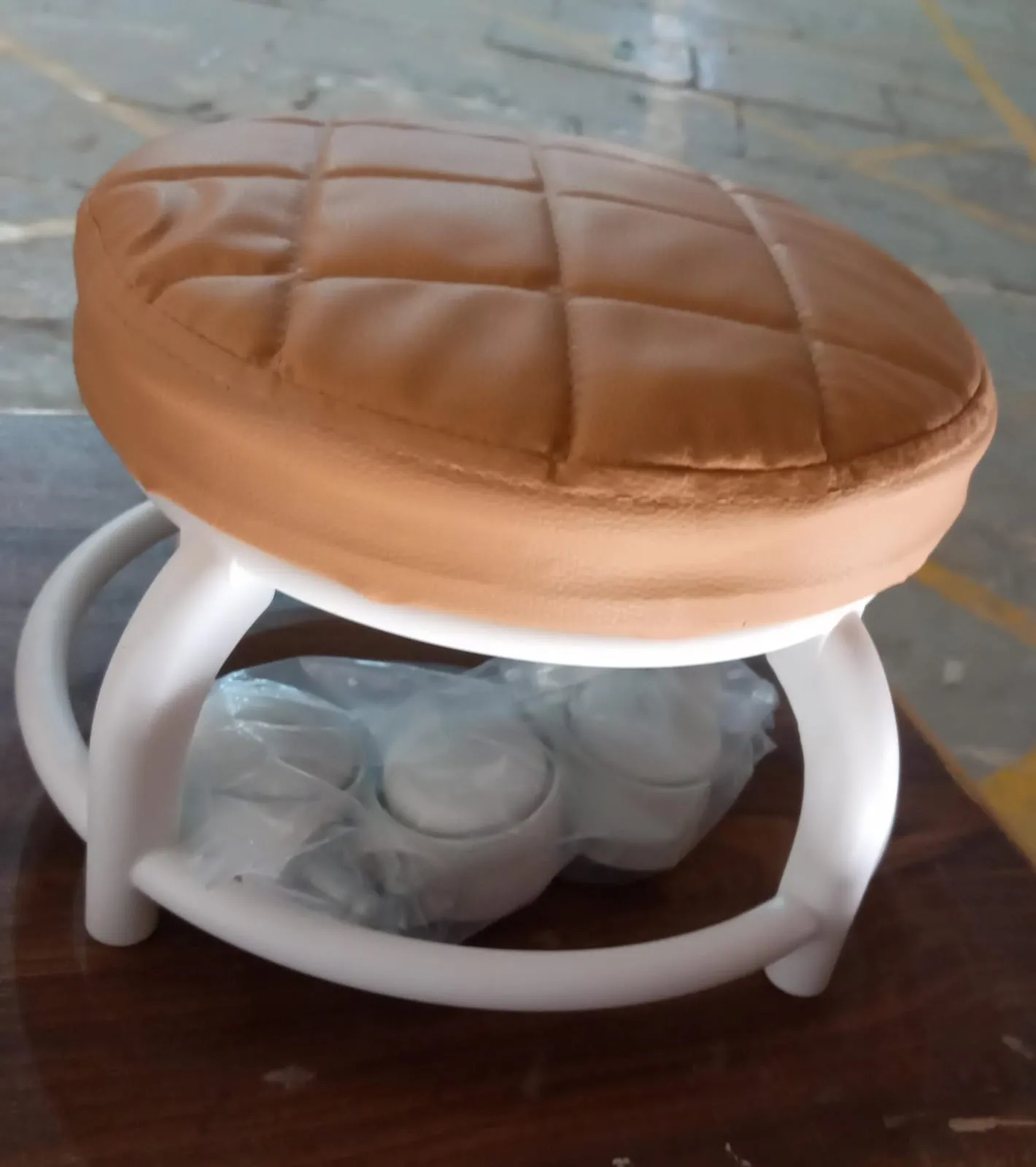 Low Height Rolling Stool with 360° Swivel Wheels
