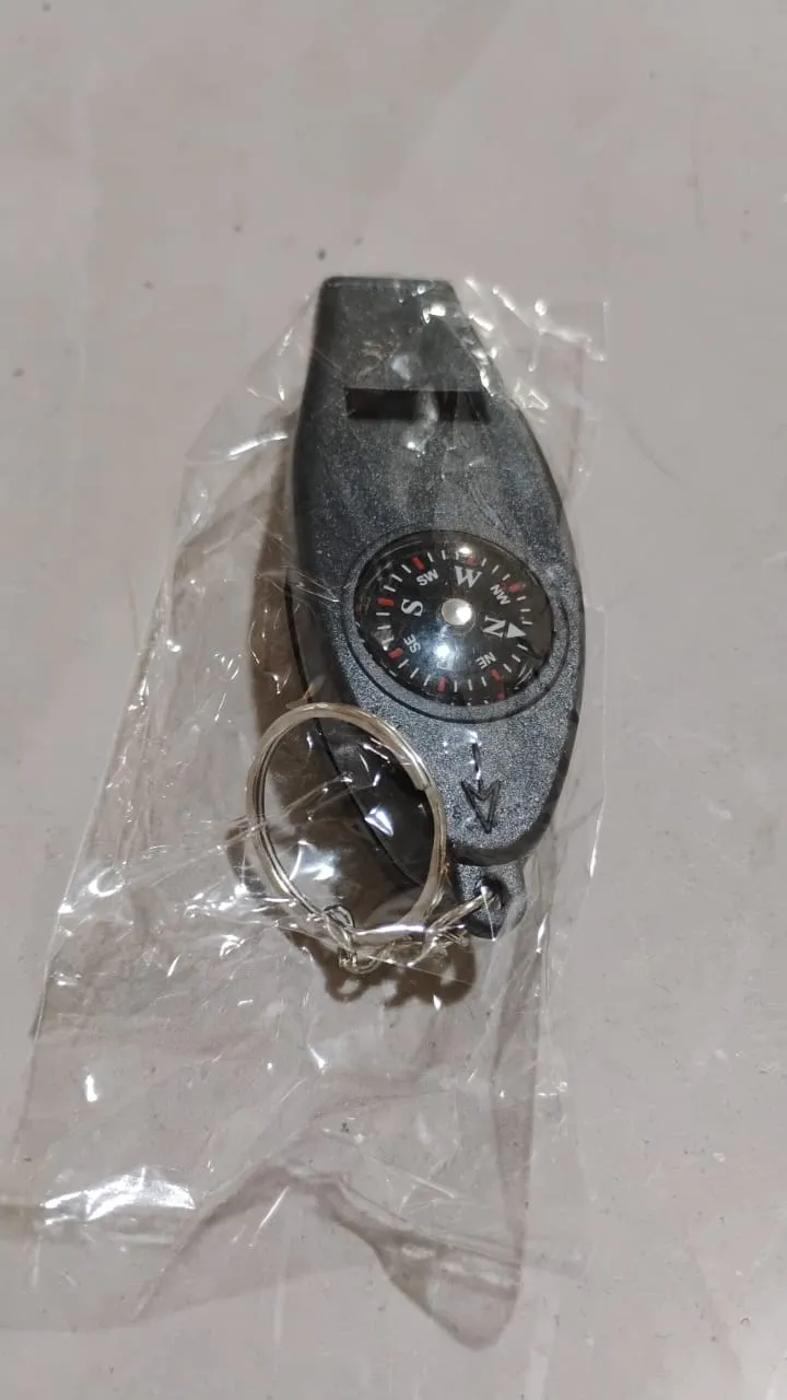 Multifunctional Survival (1 4 Minimalistic Whistle Pc) in Emergency Five-star 1