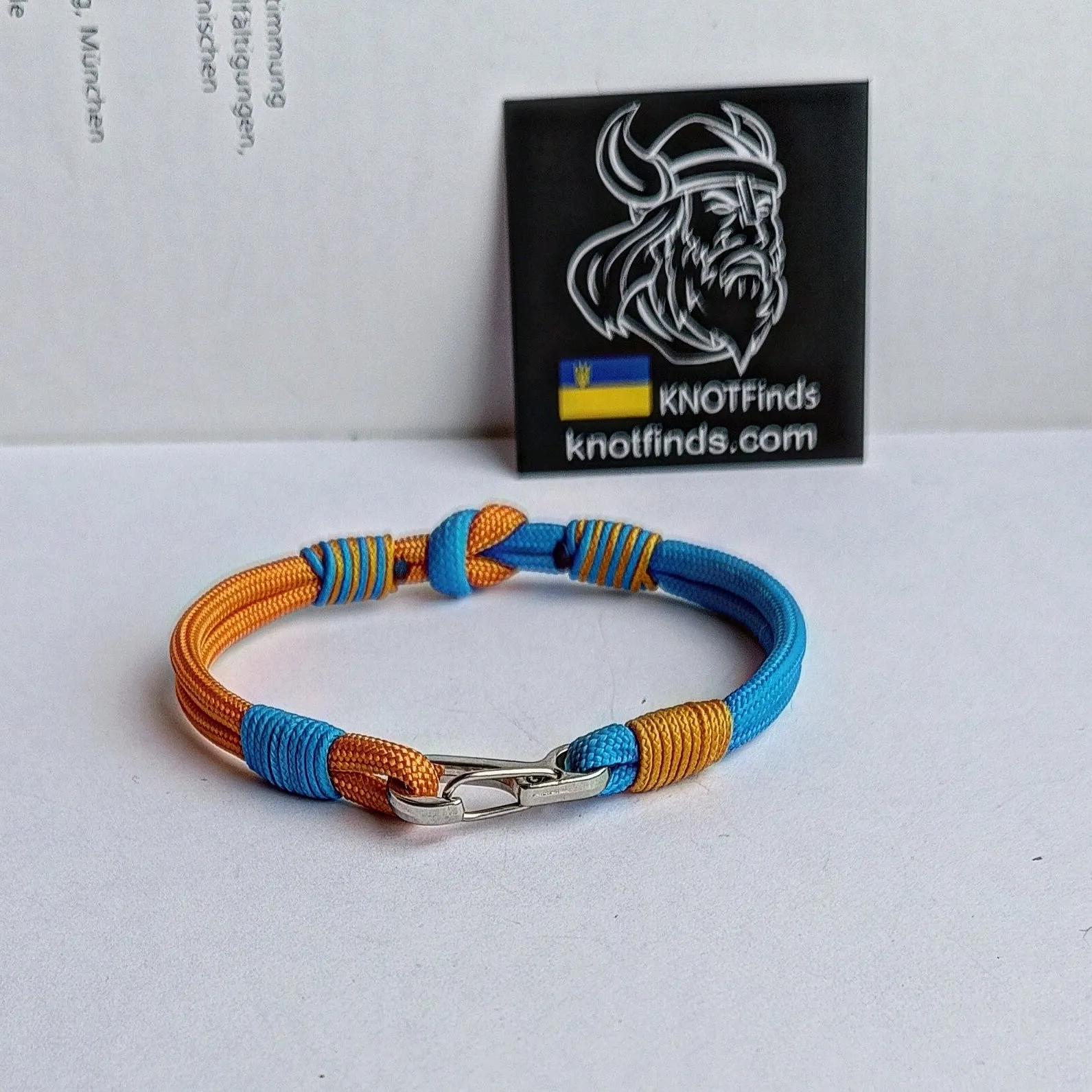 Nefertiti bracelet. Egyptian gold. Pharaoh style. Thin paracord bracelet. Symbols of Egypt. Bracelet with carabiner.