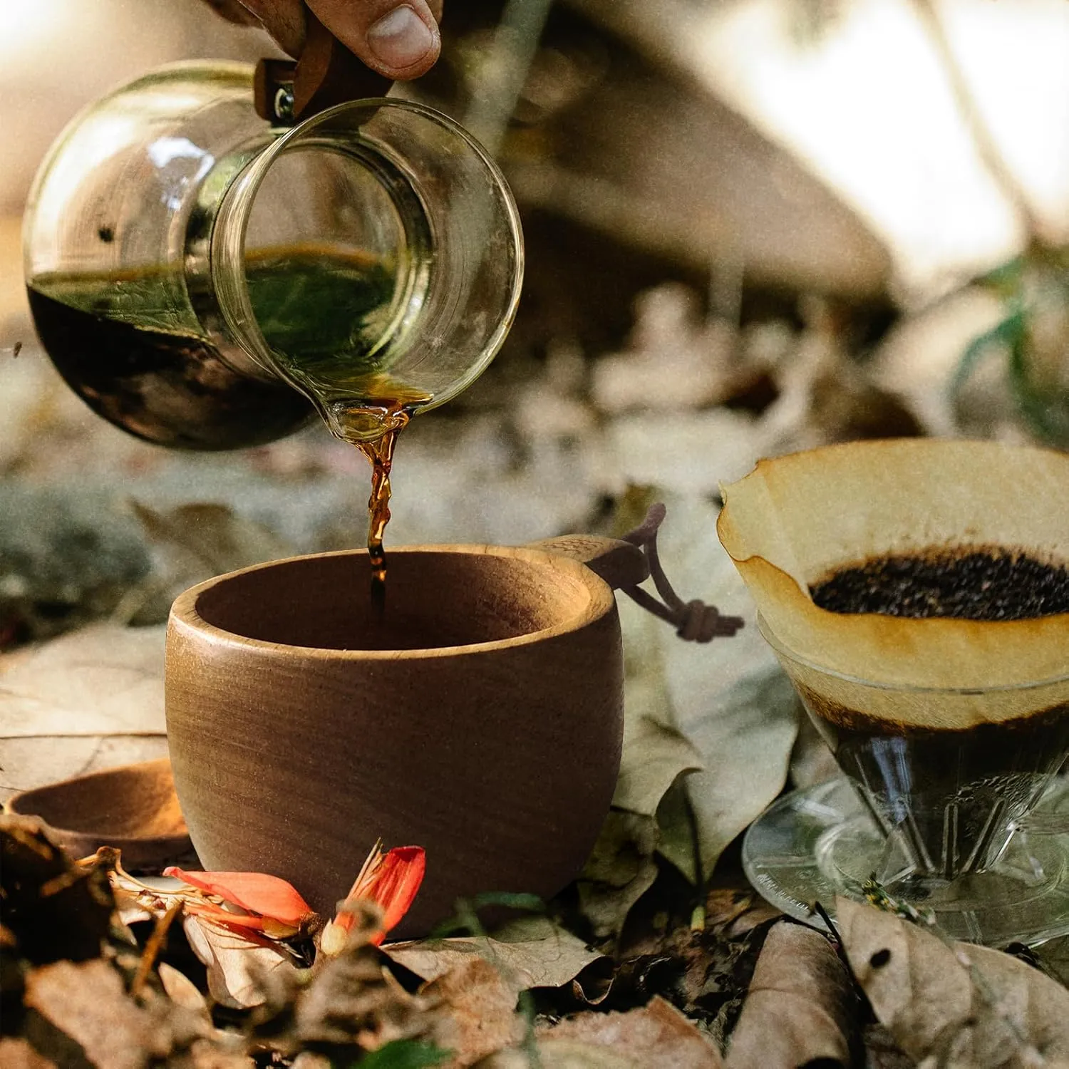 Nordic Kuksa 12oz (355ml), Handcrafted Wooden Mug Set – Bushcraft Gear. Crafted from natural hardwood. Perfect for camping, traveling, adventures, and home use. Easy to carry around – cool！