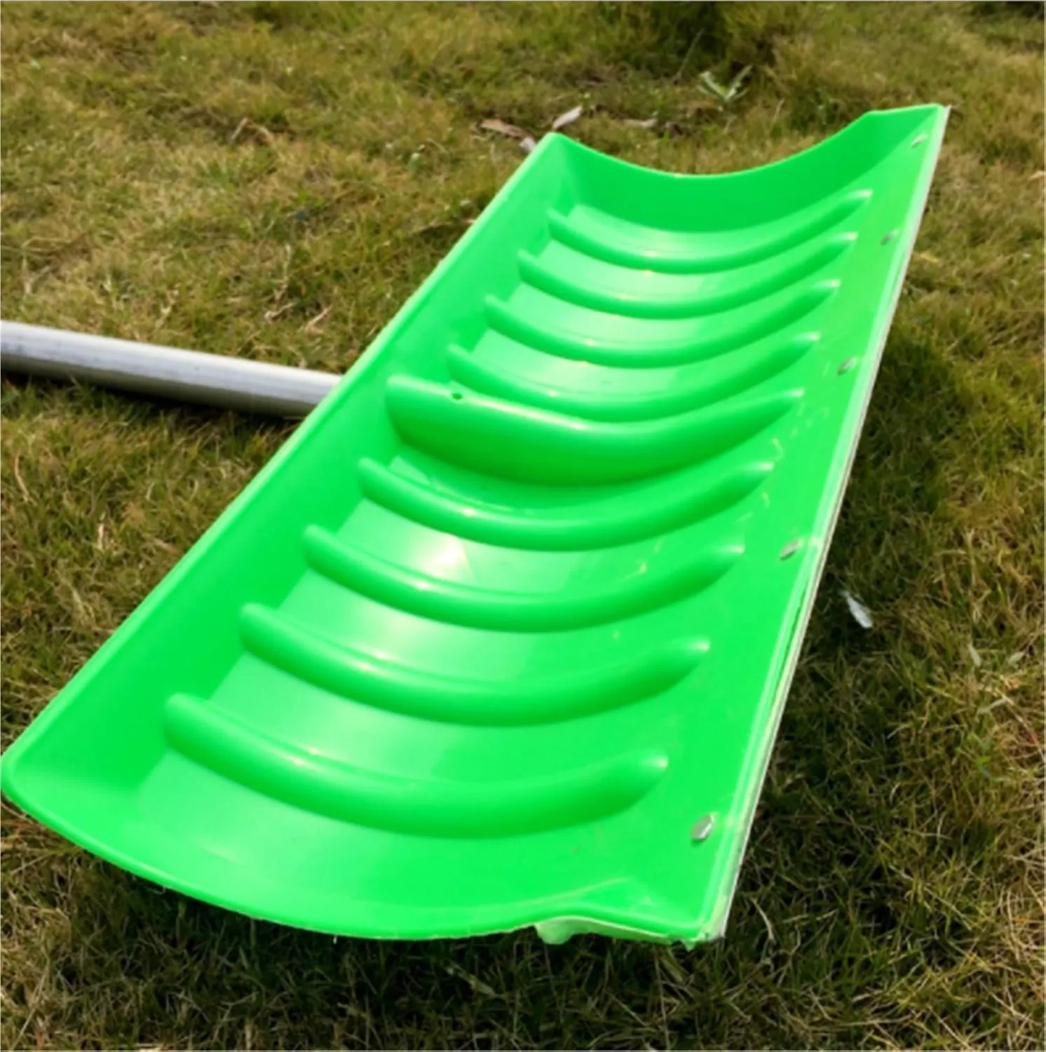 Outdoor Snow Tool, Snow Shovel D-Handle Plastic Green Household Snow Pusher Snow Removal Tool Emergency Snow Shovel