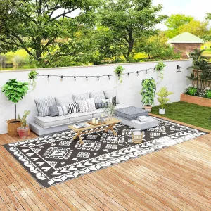 Outsunny Outdoor Rug for Patio, 9' x 18' Waterproof Large Mat, Reversible Plastic Straw Rug for Decor, Portable Outside RV Camping Area Carpet Mat for Backyard Porch Deck Picnic, Black & White Rhombus