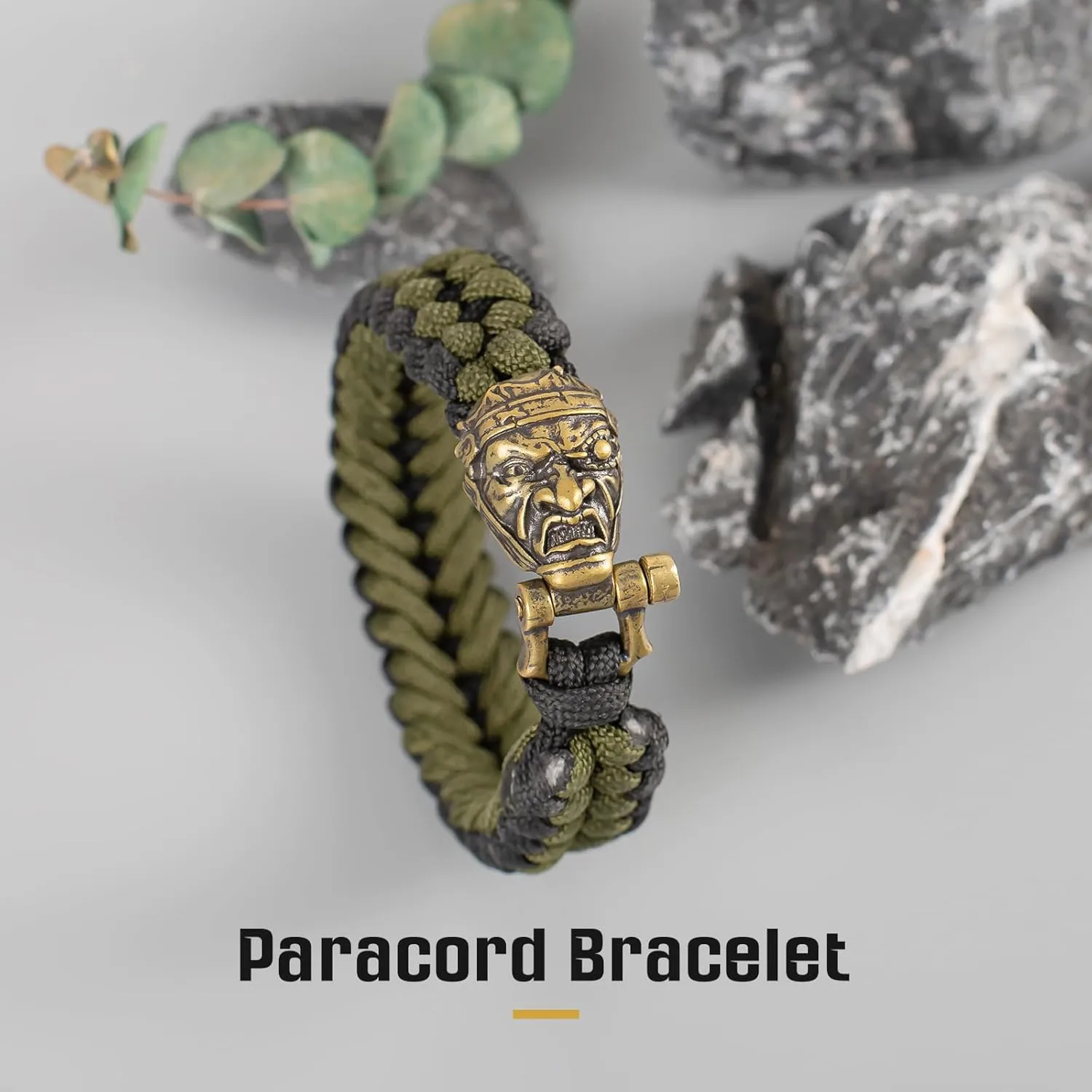 Paracord Survival Bracelet for Men and Women, Handmade Woven Tactical Style with Cool Brass Buckle Bracelet, Suitable for Hiking and Outdoor Activities