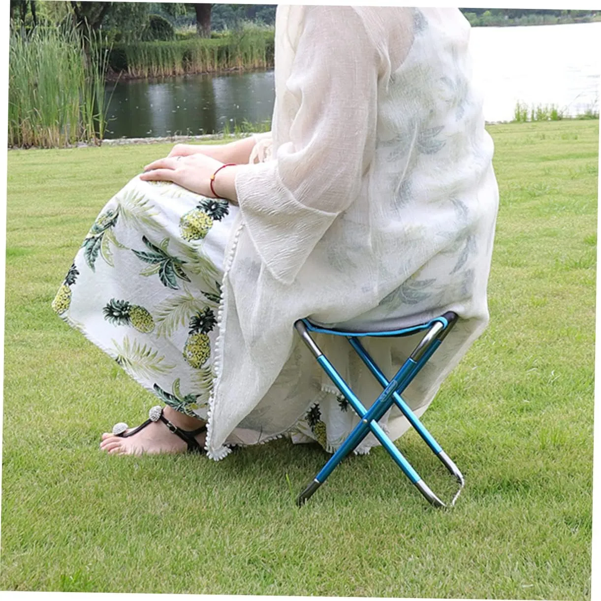 POPETPOP Compact Folding Stool Multi Function Fishing and Camping Chair Durable Beach Stool for Outdoor Activities Portable Convenient Design for Travel and Leisure