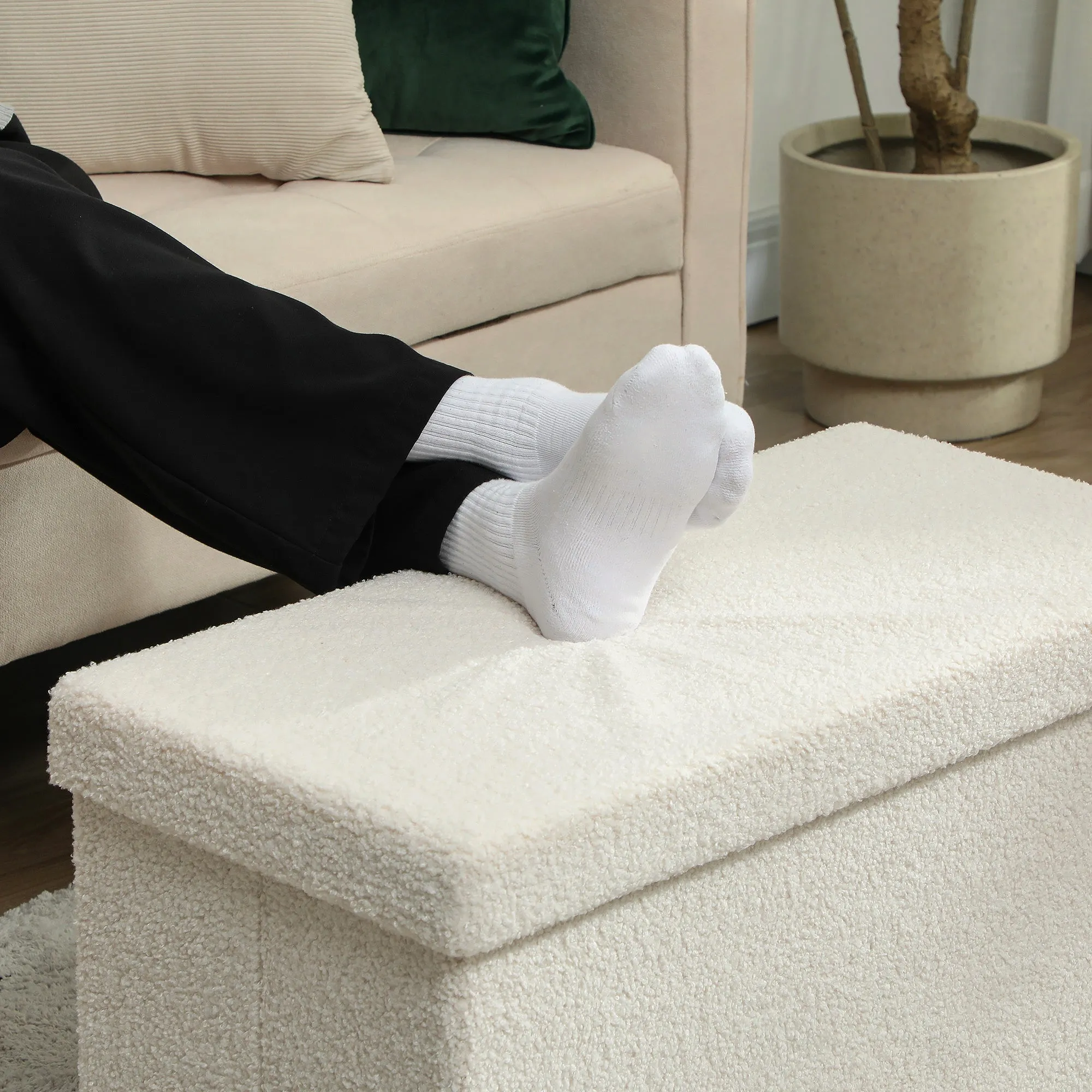 Rootz Storage Stool Bench - Upholstered Chest - Footstool - 84L Hidden Storage - 76cm x 38cm x 38cm - Brown Velvet