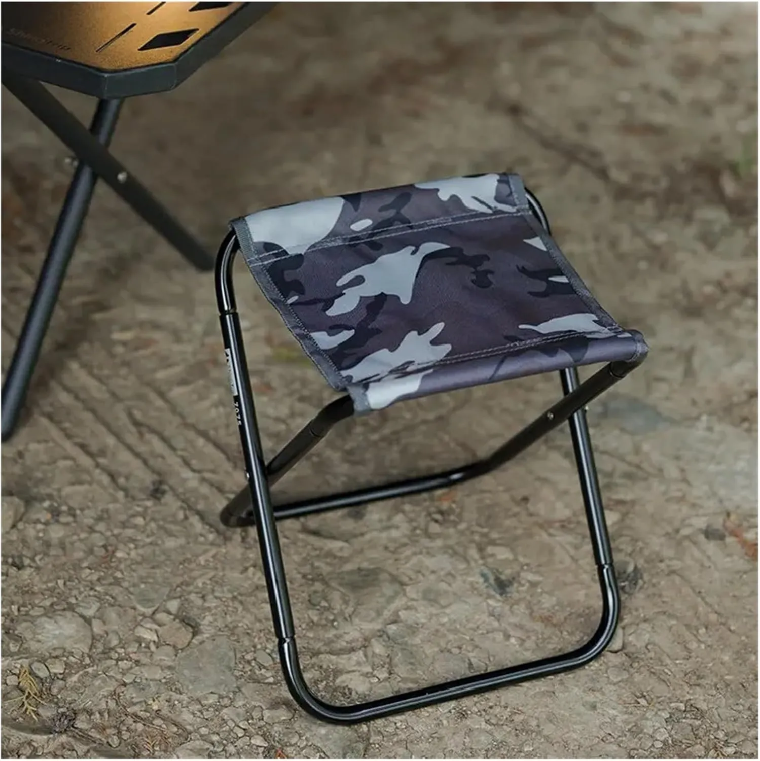 Shine Trip Portable Folding Stool Aluminum Alloy Outdoor Chair Fit for Travel Beach Fishing Compact Mazha Train Fit for Seat(Camouflage)