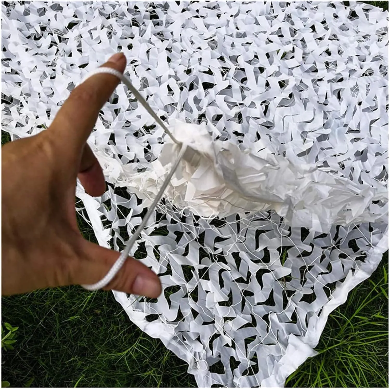 Woodland Camo Netting,Camouflage Net Outdoor,Sunblock Mesh Tarp,Quick Dry/Reinforce Double Layer,for Camping Hunting,Car Covers,Building Shelters,Sunscreen Nets,1.5x2m(5 * 6.6ft)
